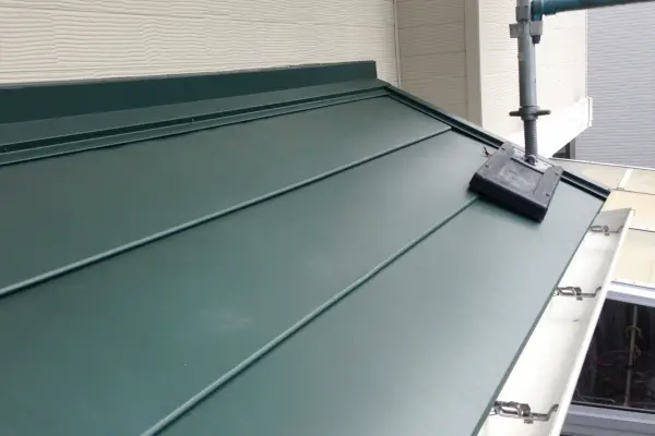 庇(ひさし)の修理