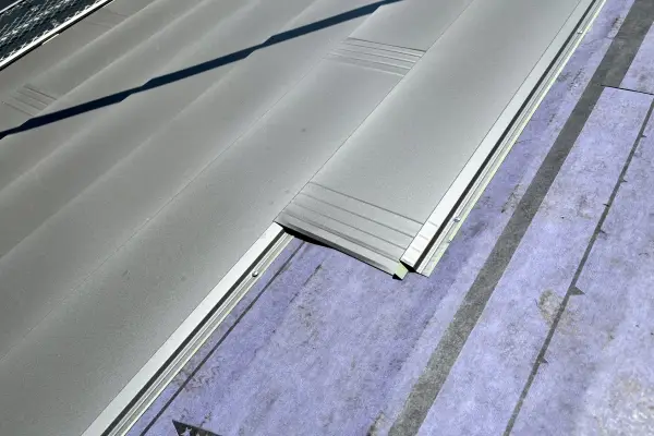 屋根の下地補修